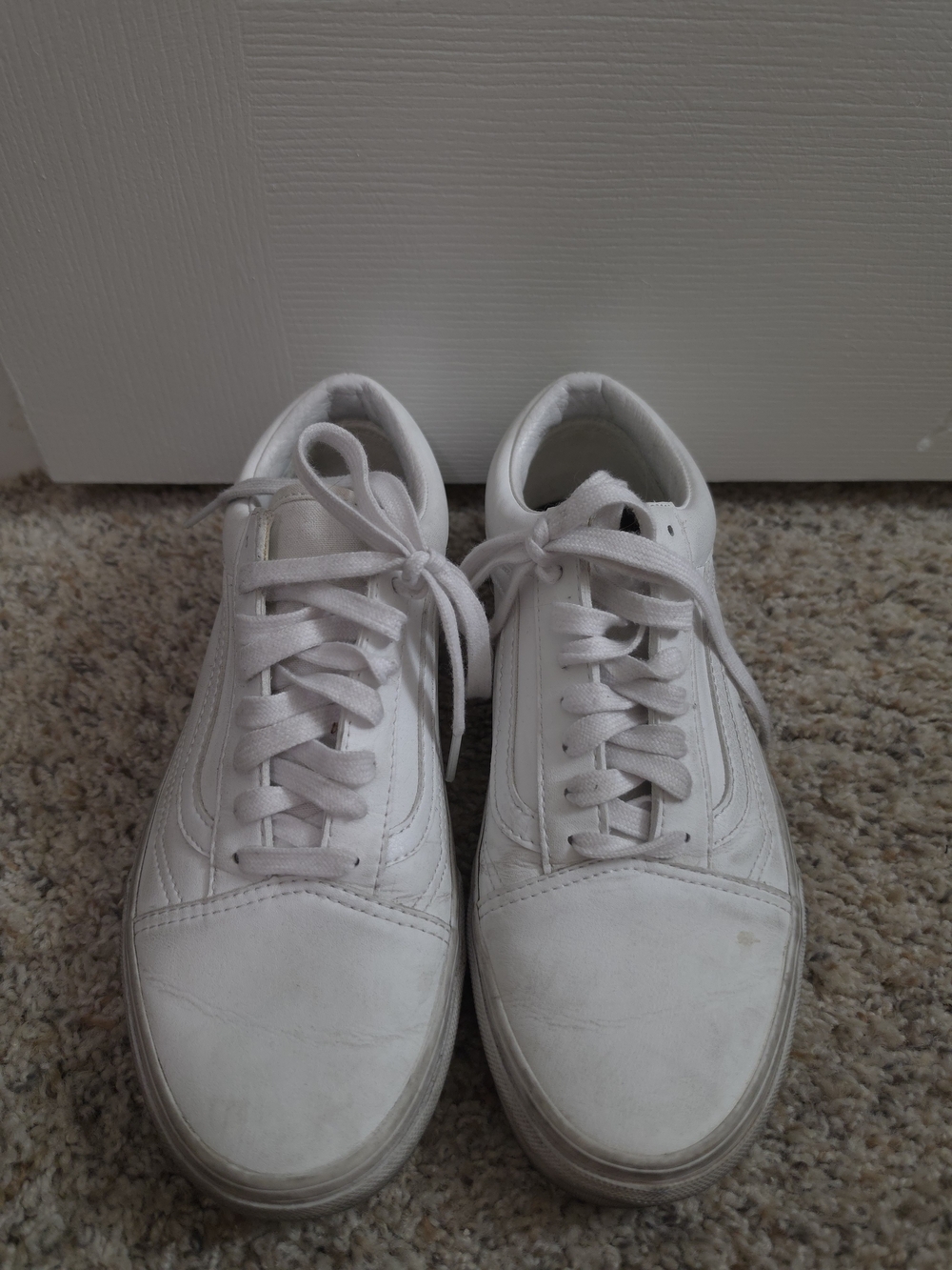 Women's White Low-Top Casual Sneakers